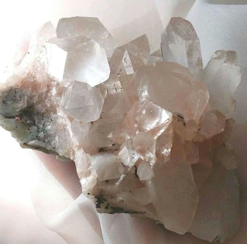 愛の女神❇️マニカラン産 ピンク&グリーン クォーツ クラスター