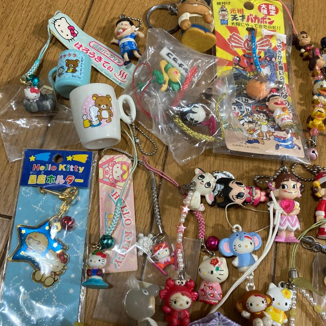 平成　レトロ　ご当地　ストラップ　キティ　ディズニー　リラックマ　キューピー