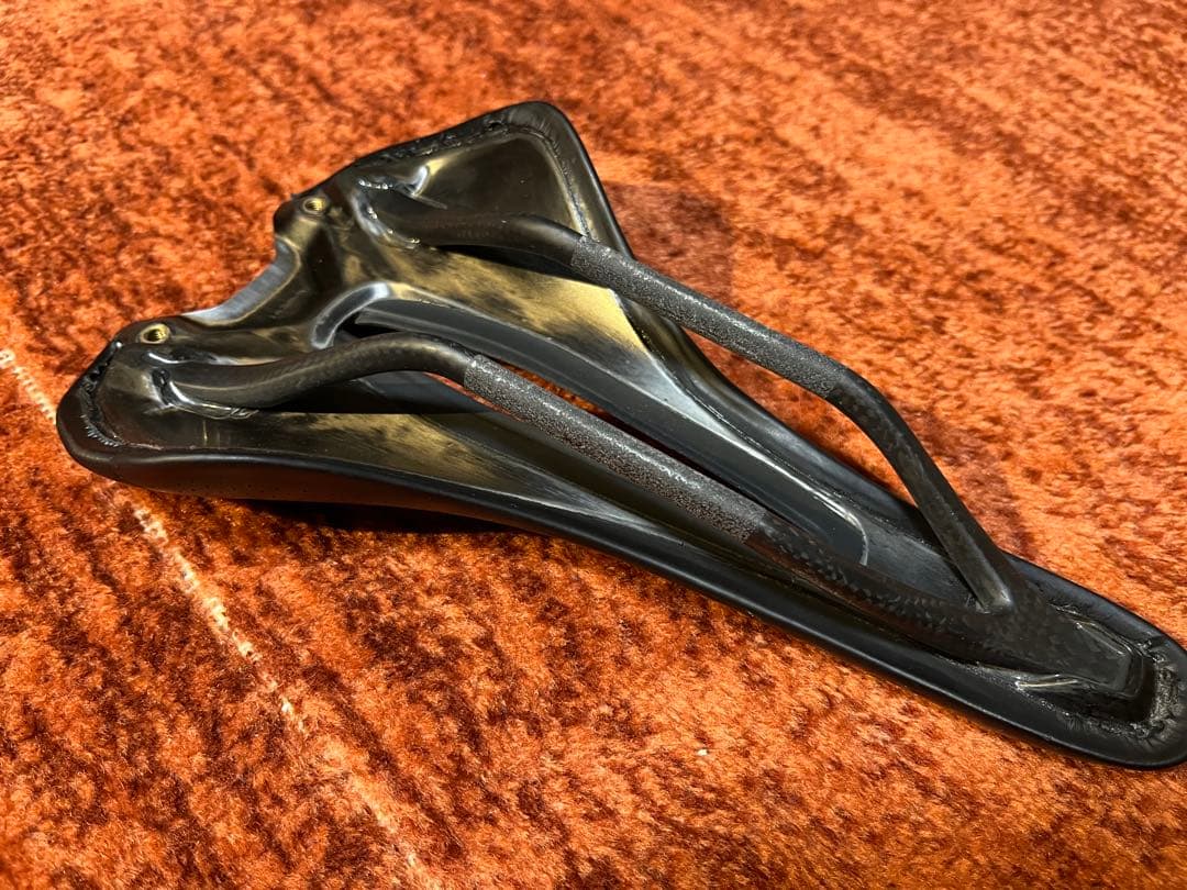 S-WORKS Romin EVO サドル 143mm