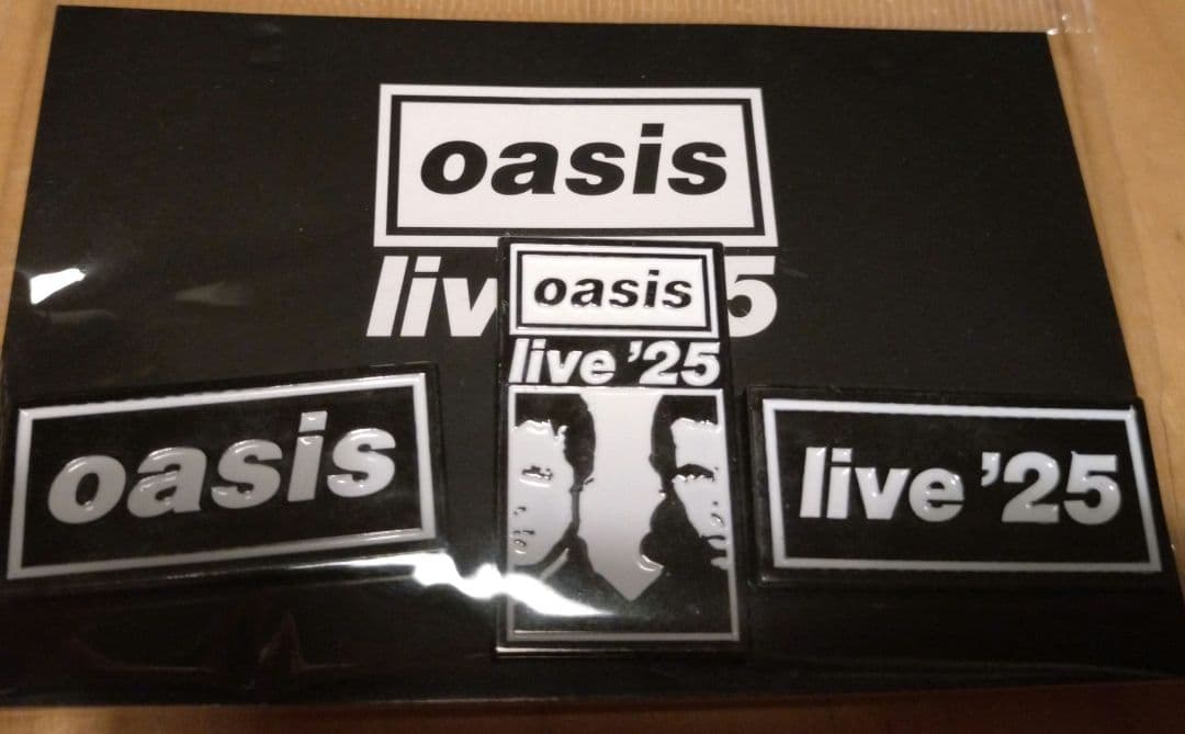 oasis 限定ピンバッチ　３つセット