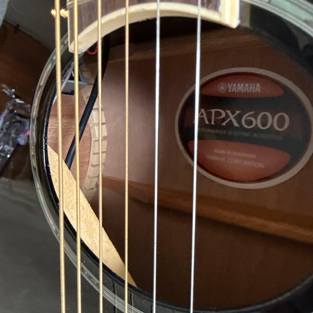 交渉可　YAMAHA エレアコ◆APX600◆純正ケース付　ヤマハ　ギター　美品