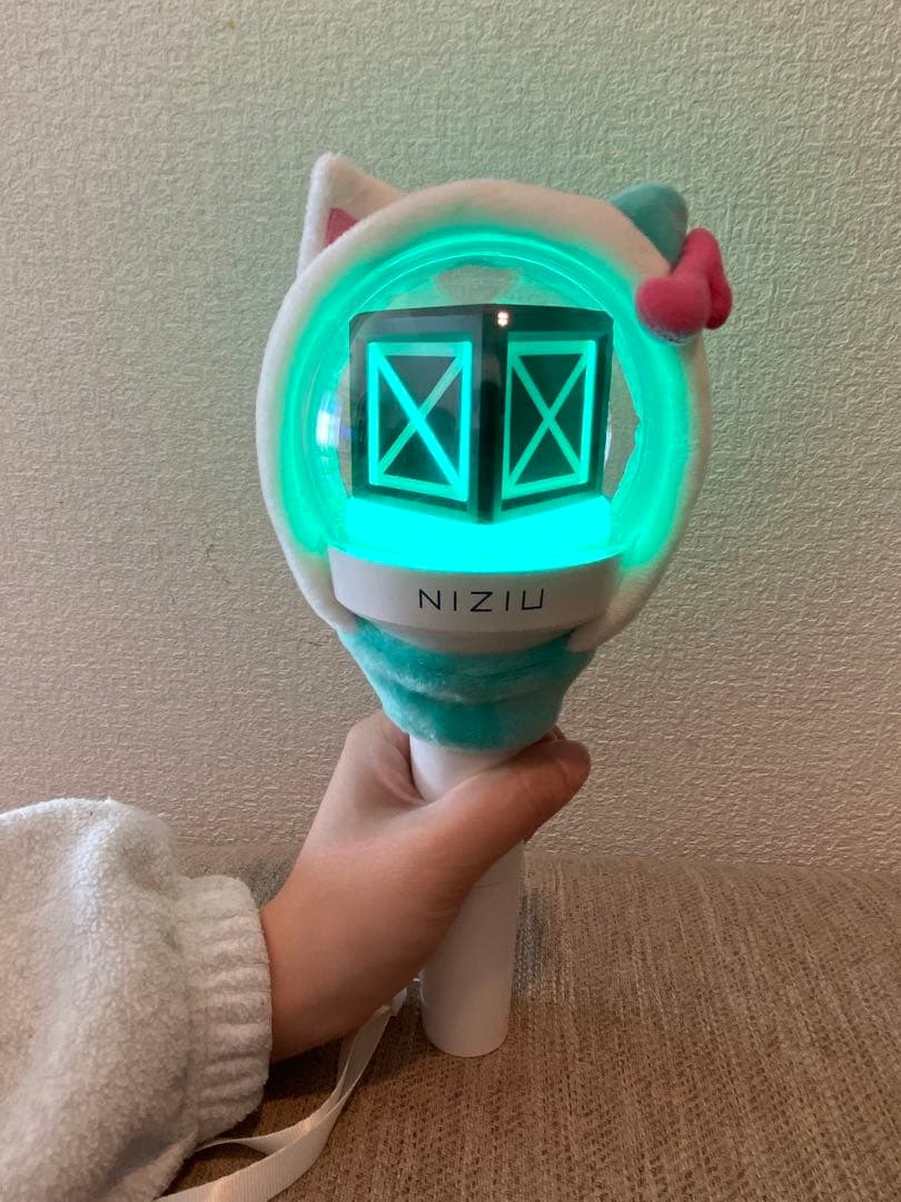 NiziU ペンライト 2本セット ケース付き