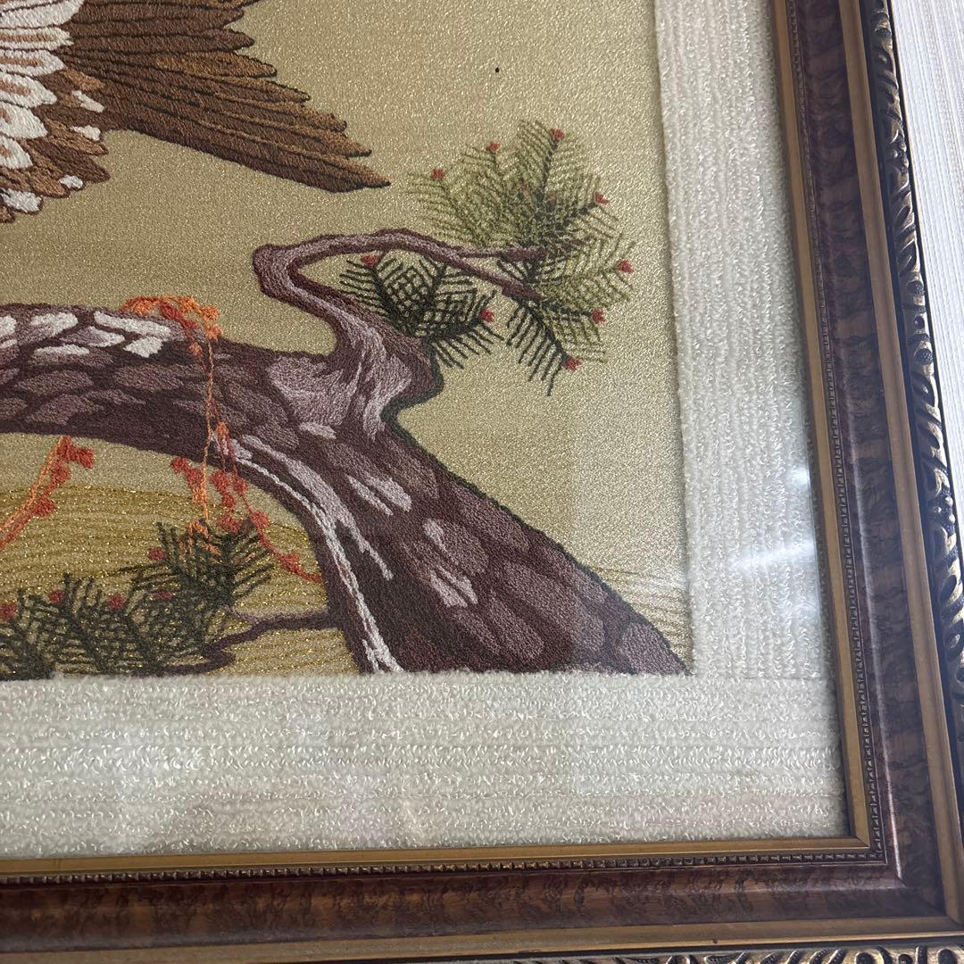 ③文化刺繍　鷹