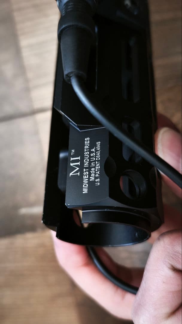 MI タイプ ハンドガード surefire ライトセット