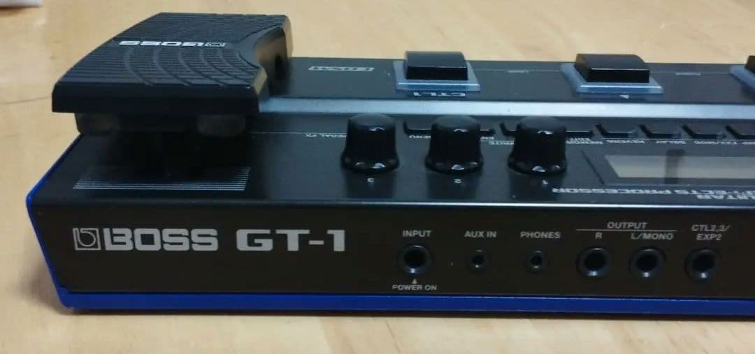 BOSS GT-1 ギターエフェクター　本体のみ