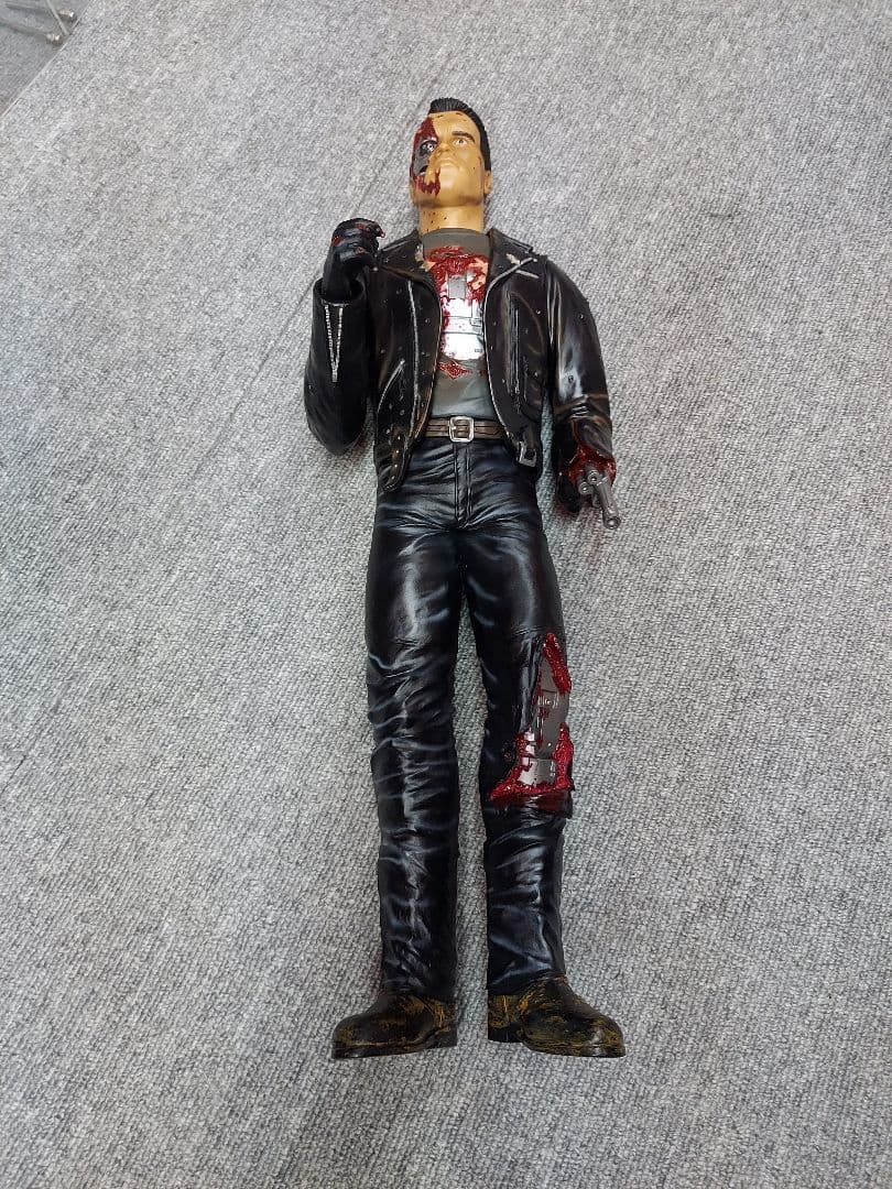 ターミネーターフィギュア レザージャケット 約30cm