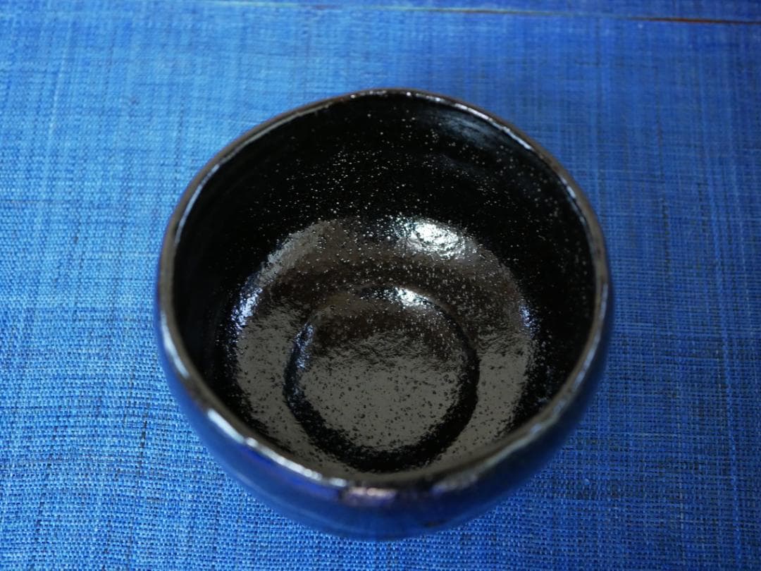 白幕釉　黒楽茶碗　高台寺窯