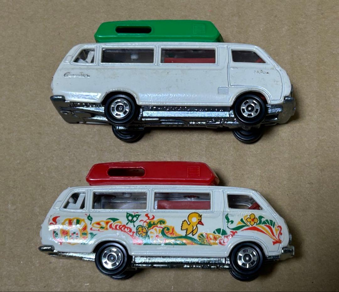 トミカ トヨタ ハイエースコミューター キャンピングカー 2台セット
