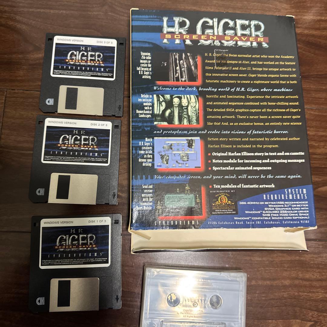 HR.GIGER スクリーンセ－バ－＆ ラベル　ワイン ➕リ－フレット