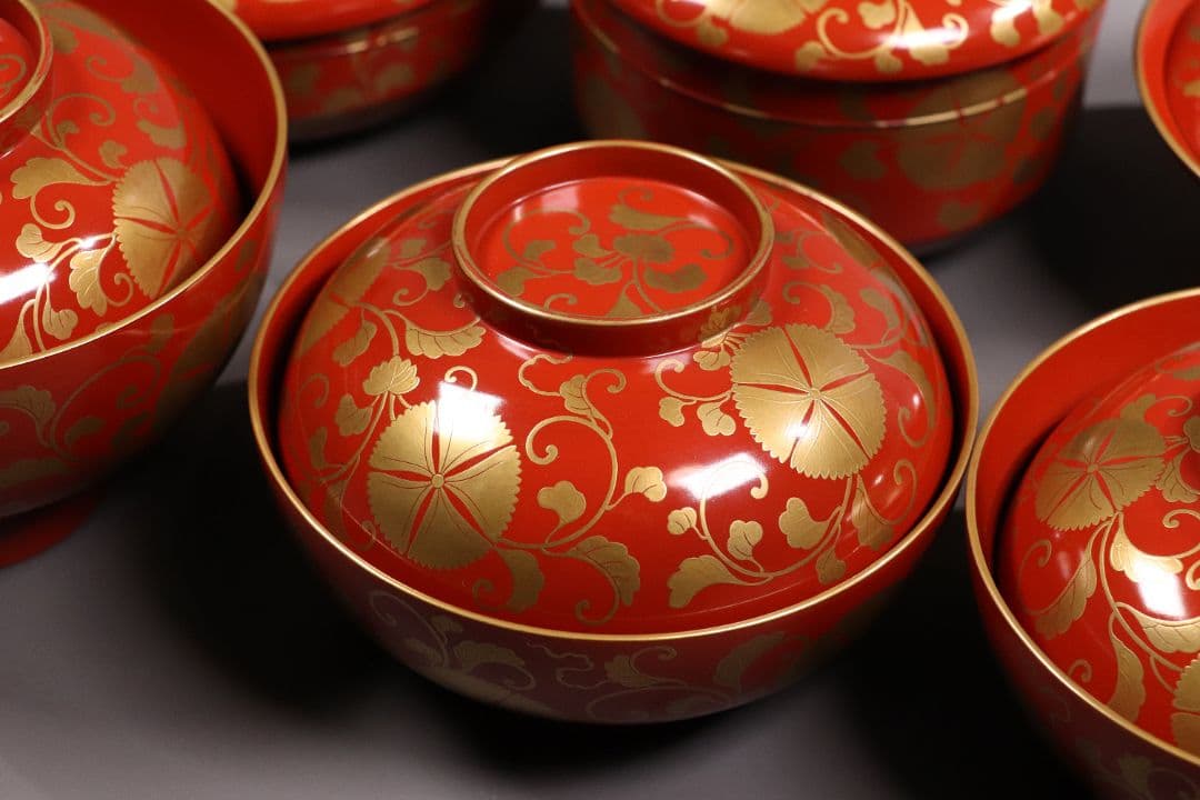 CL83 時代 花唐草金蒔絵 朱塗御膳セット 木製漆器 各種椀 引盃 高月