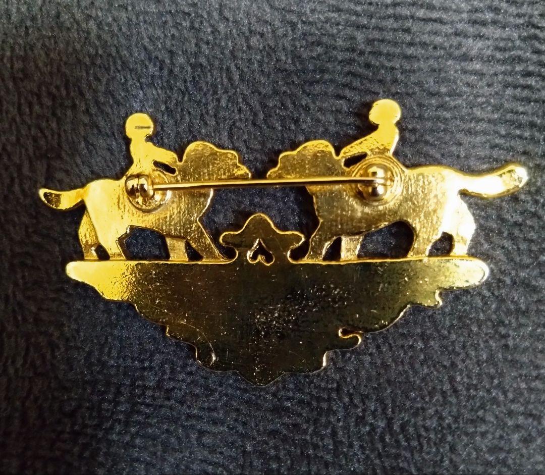 専用袋付き♪HERMES （エルメス ）ブローチ 七宝焼 犬と少女