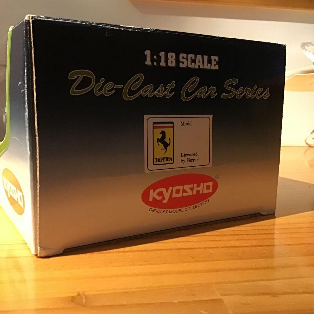 京商 KYOSHO 1/18スケール　フェラーリ512 BB （シルバー）