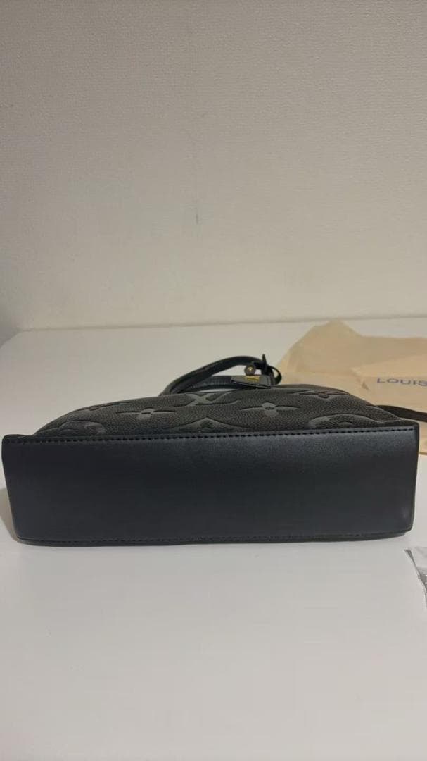 M45811ブラック プリント トートバッグ