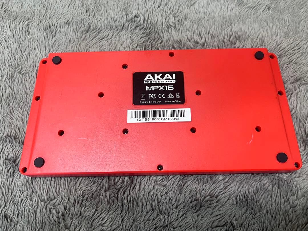AKAI MPX16 サンプラー　16パッド×10バンク　さらにSDで増設可能