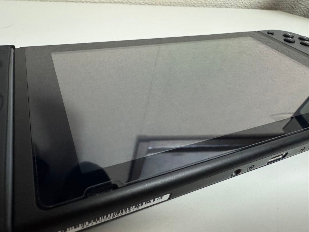 Nintendo Switch 本体グレー シリコンカバー　保護フィルム貼り済み