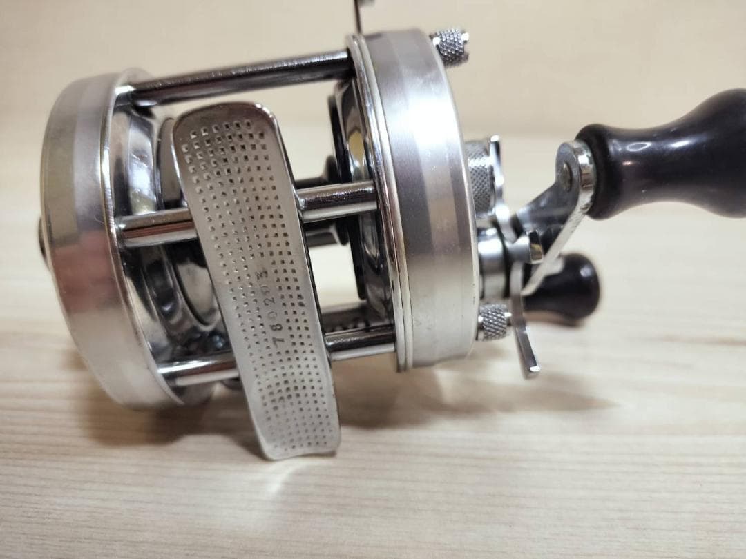 ABU GARCIA アブ アンバサダー 5500c　シルバー　　#780203