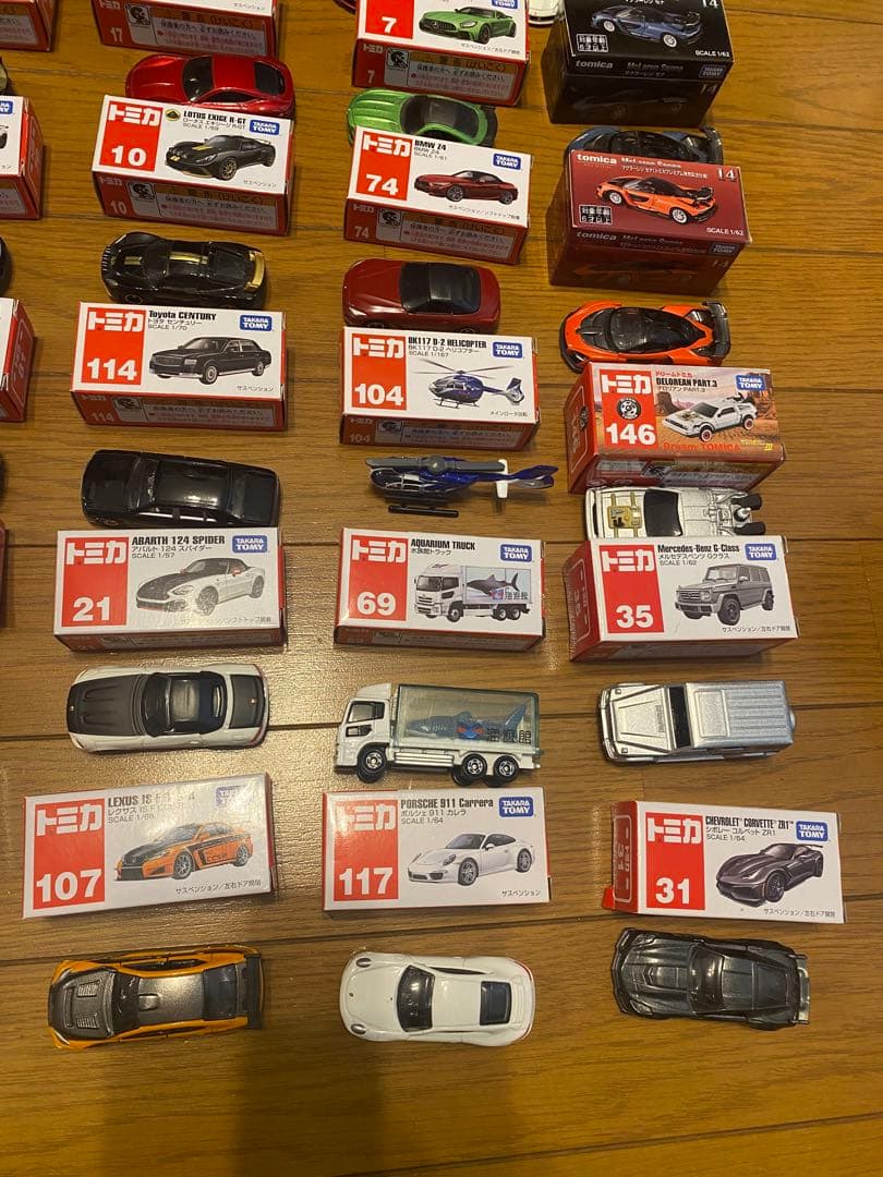 トミカ(主に外車)34台&マックトミカ5台&2段ケース×2個
