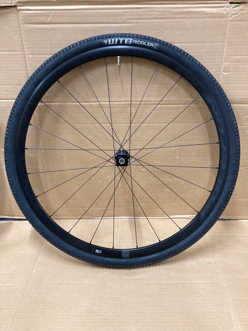 フルクラムレーシング5DB 相当品WTB Raddler700 37Cタイヤ付