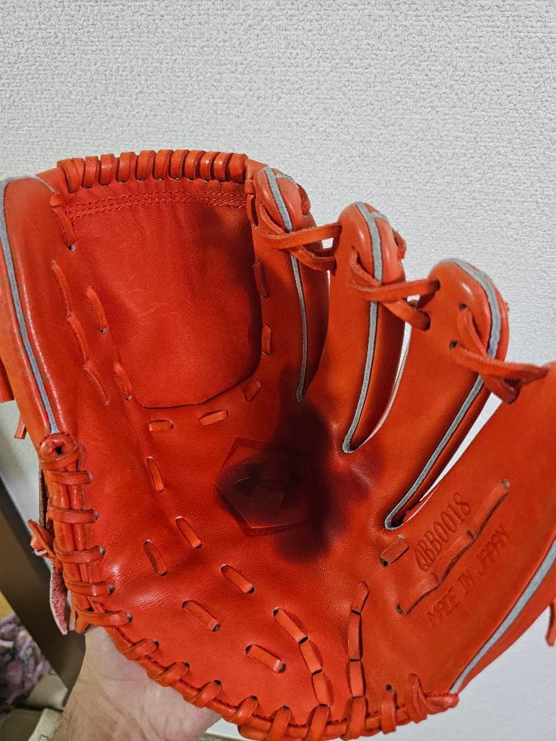 【メルカリ最安】アンダーアーマー硬式グラブ