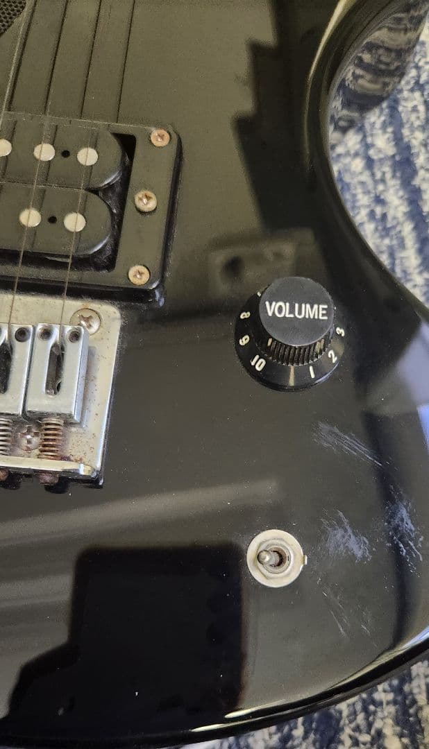 【美品】フェルナンデス ZO-3 サンバースト エレキギター 訳あり価格