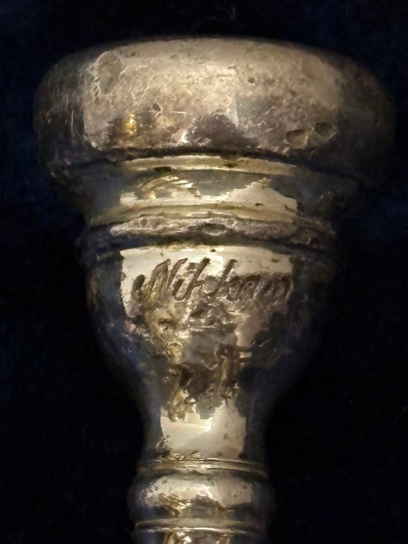 トランペット マウスピース付き Nikkan ミュート付き