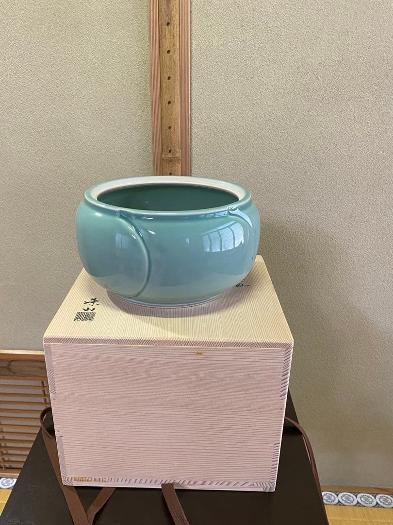 茶道具/水指 加藤藤山『捻梅』青磁 塗蓋　共箱