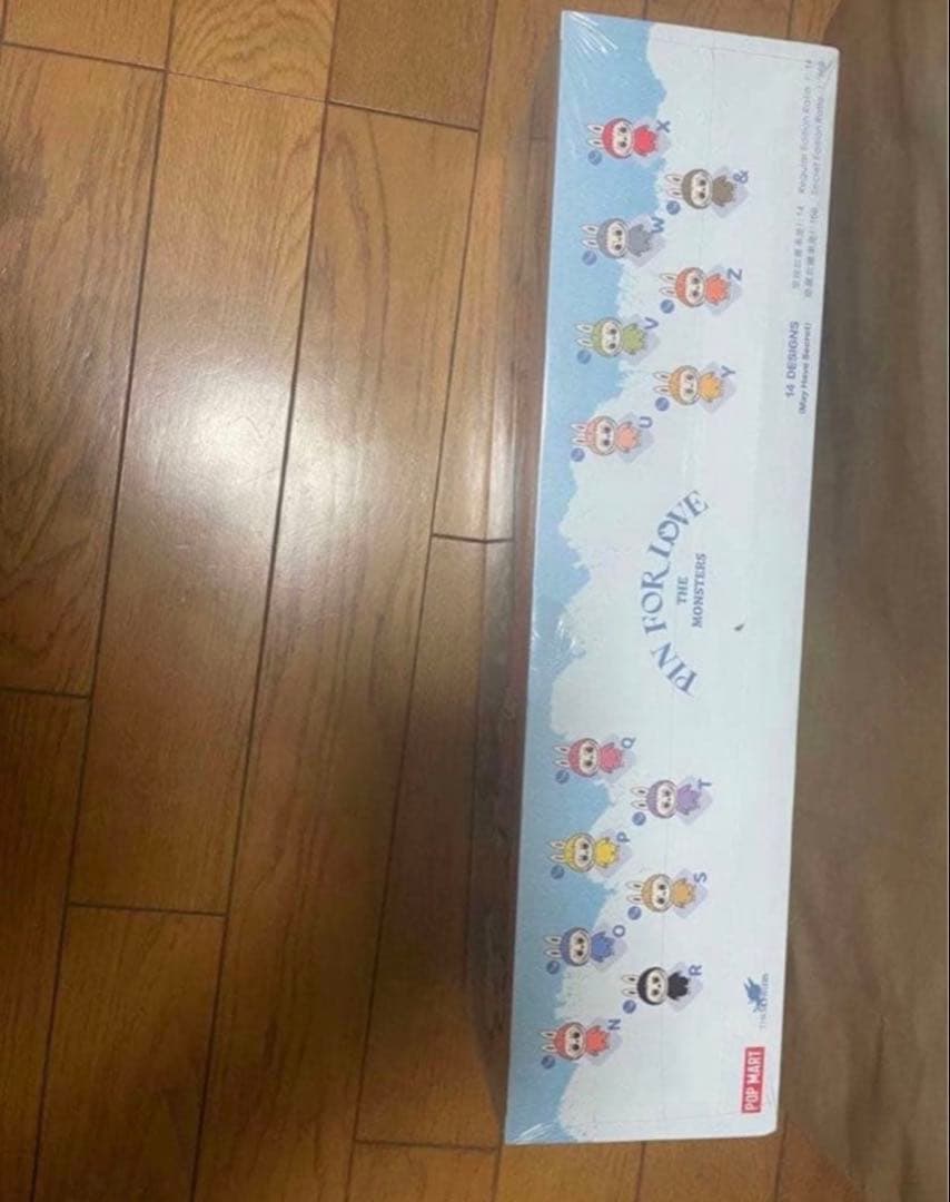 ラブブ　PIN for LOVE アソートボックス　正規品未開封LABUBU 青