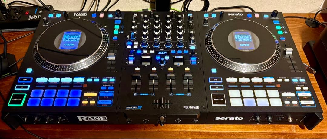 RANE Performer DJコントローラー（Decksaver付）