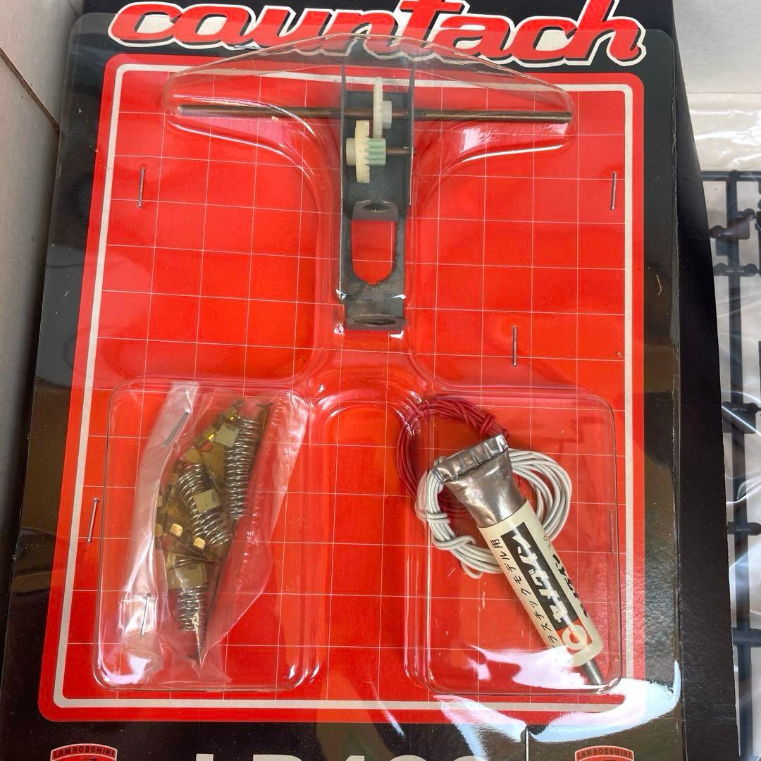 旧　フジミ　カウンタックLP400　1/16　未組立品　開封品