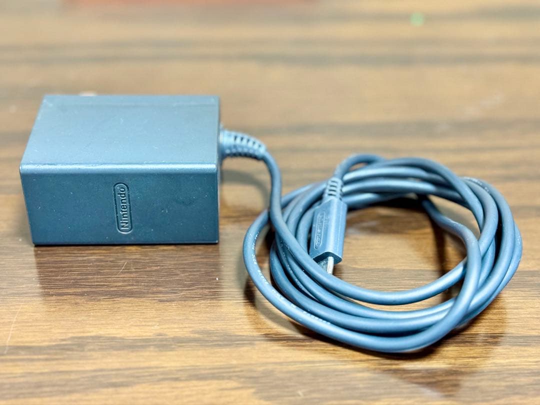 お得‼️コントローラー ➕本体Switch マリオレッド×ブルー