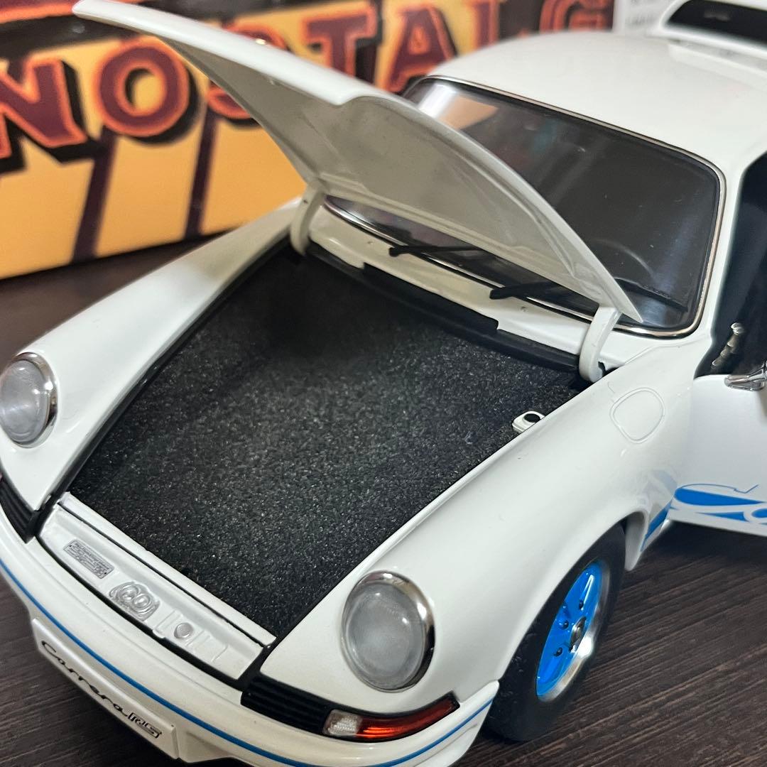 ミニカー AUTOart Porsche 911 Carrera 1:18
