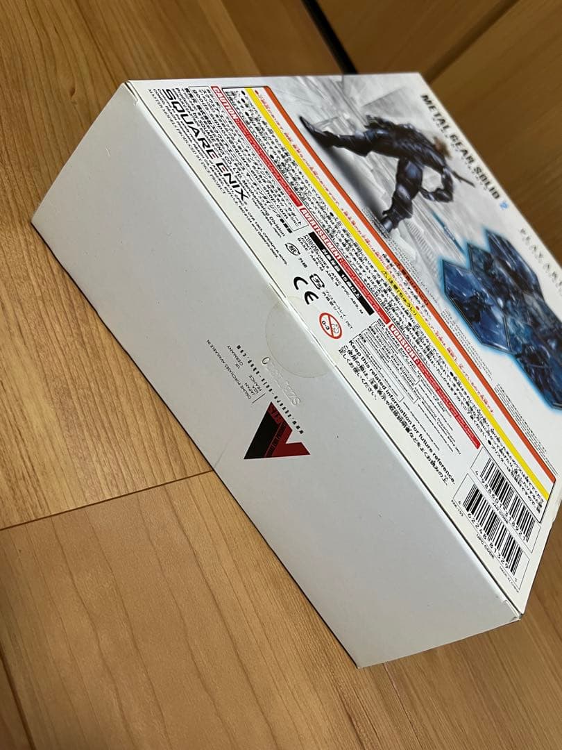 L GEAR SOLID2 PLAY ARTS 雷電 フィギュア