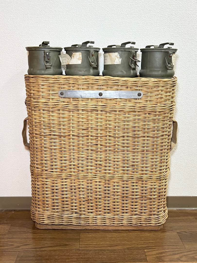 スイス軍 グレネードケース バスケット　軍放出品　弾薬入れ　ミリタリー　軍物