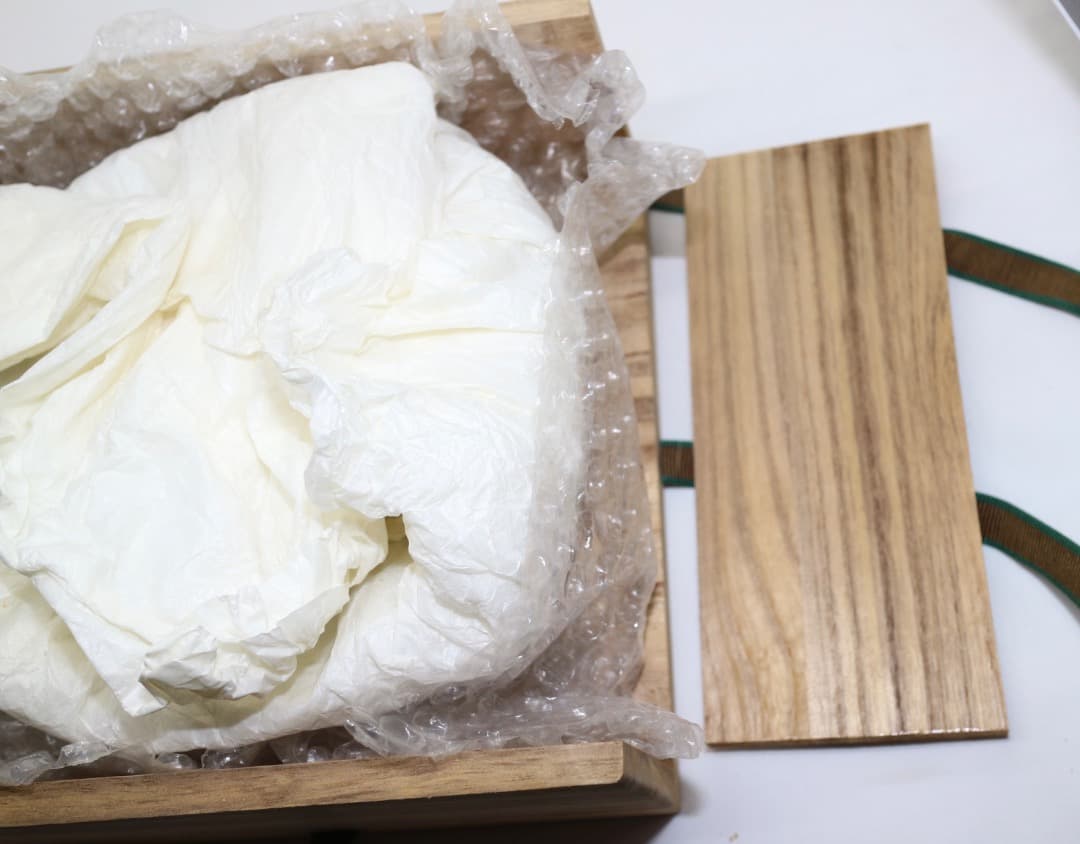 韓国人間文化財 柳海剛(柳根瀅) 高麗青磁 鶴文茶碗 共箱