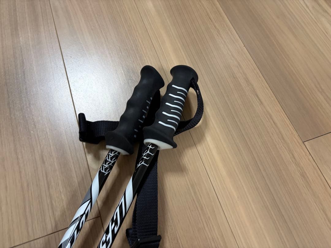 ★美品★お洒落　オガサカ スキーストック 収縮ポール　調整可能　デモ技術選