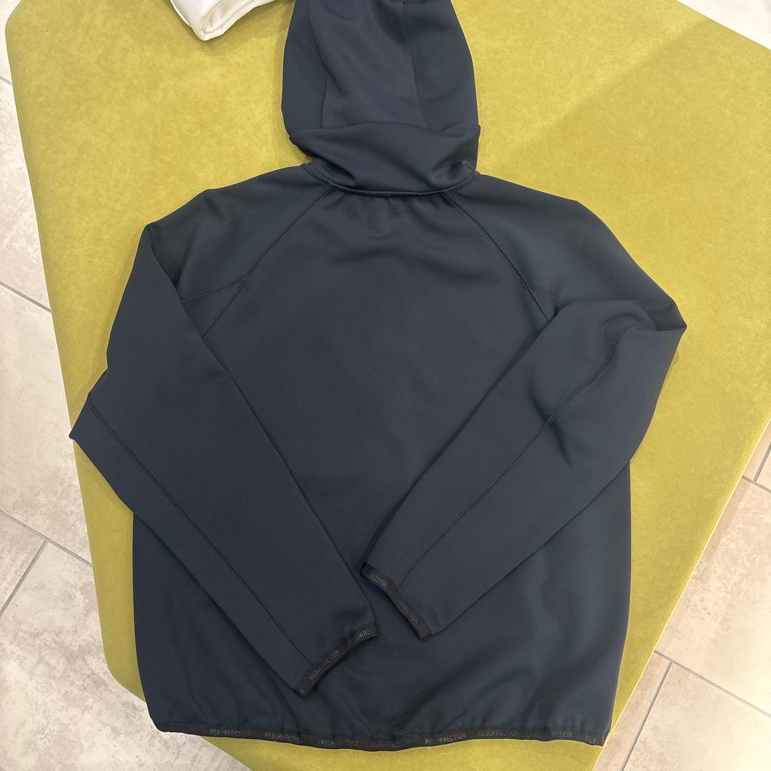 レザレクション パーカー M