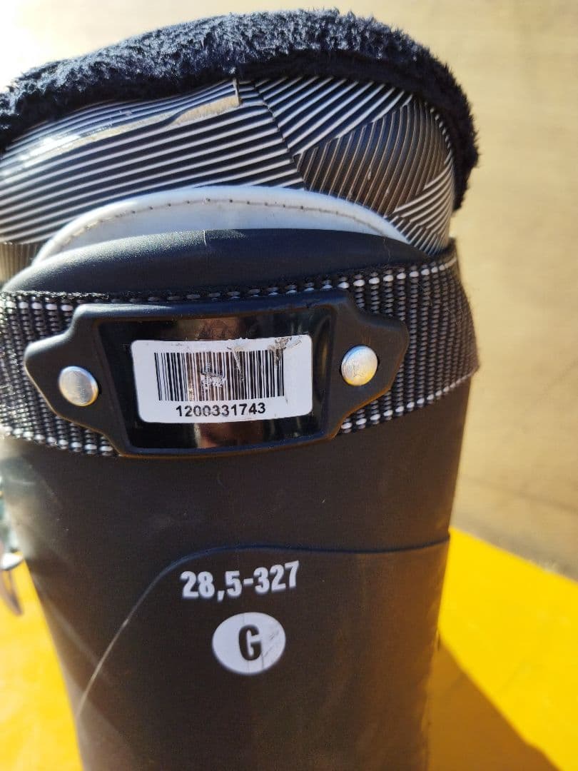 サロモン　スキーブーツ 28cm　男性用 ブラック/イエロー