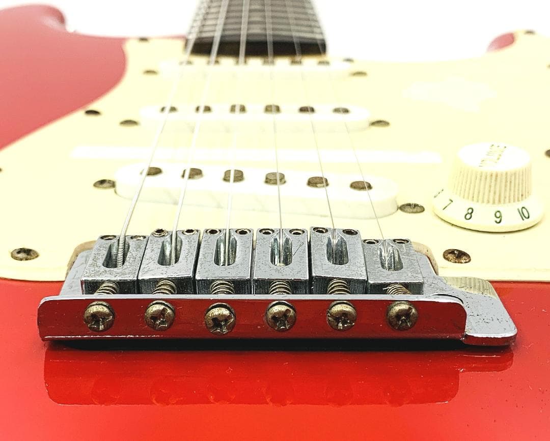 Squier by Fender BULLET STRATエレキギター【整備品】