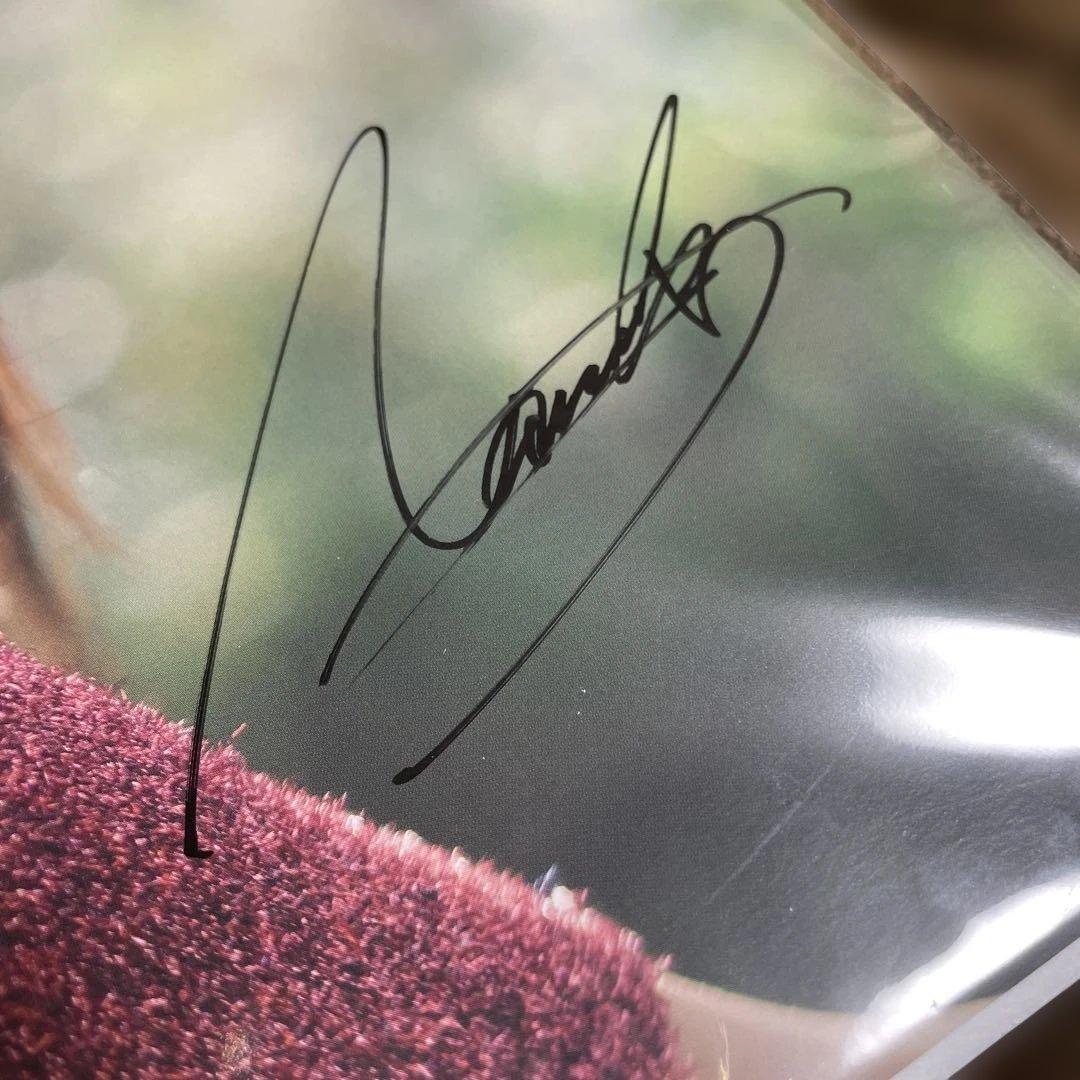 出口夏希　サイン入り　2025カレンダー