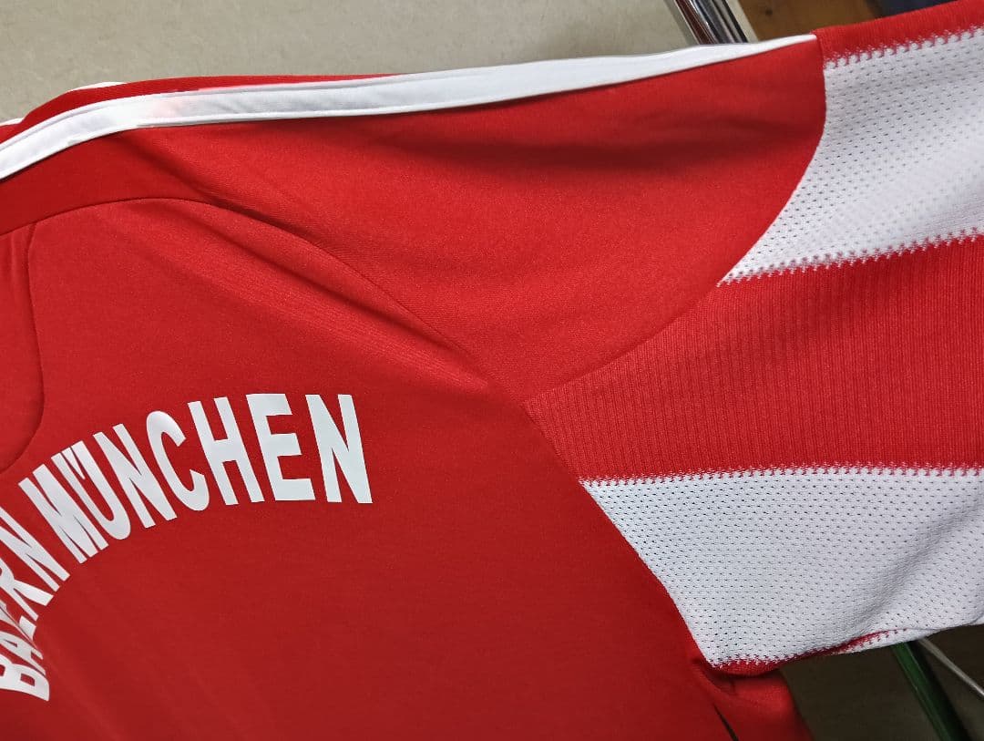 正規品！美品！ バイエルン・ミュンヘン　ユニフォーム 10-11 Oサイズ