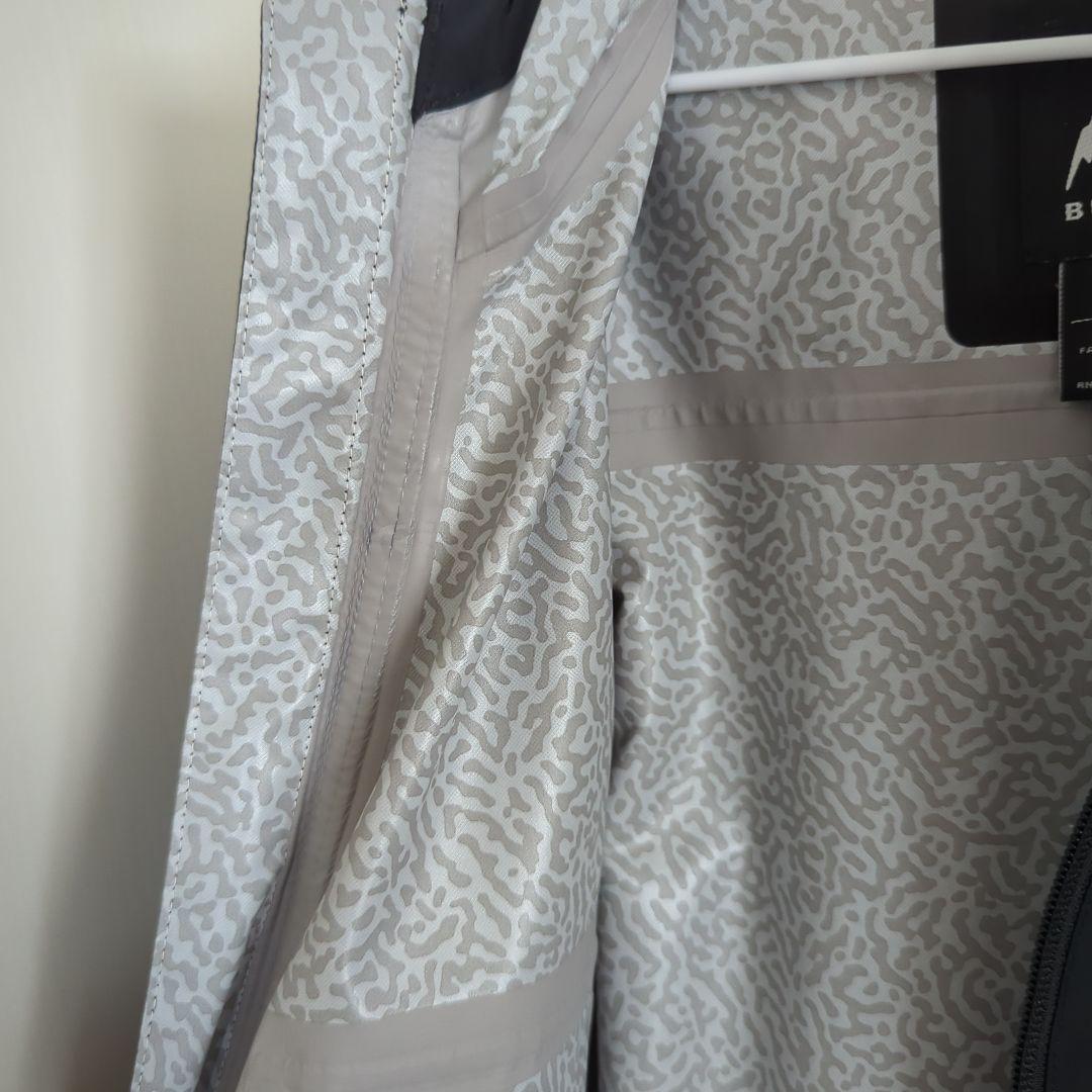 キッズ　バートン　ワンピーススノースーツ　size110