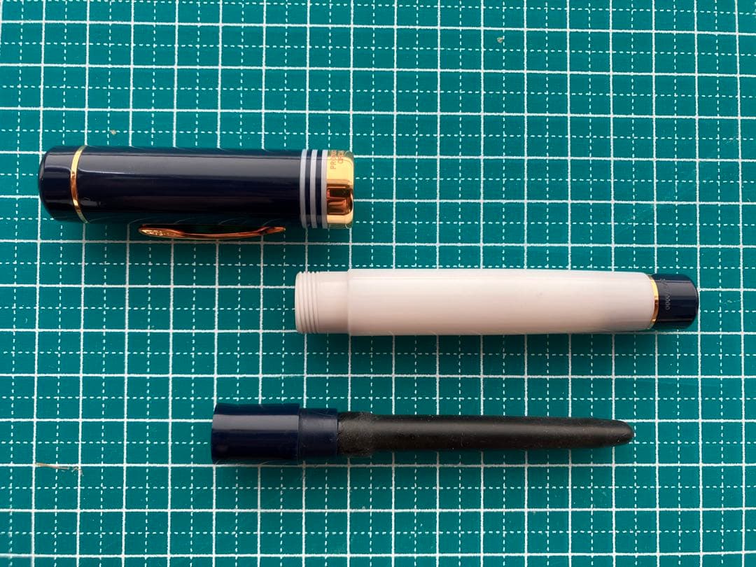 ◾️デルタ レアルマドリード万年筆18K M サイドレバー式