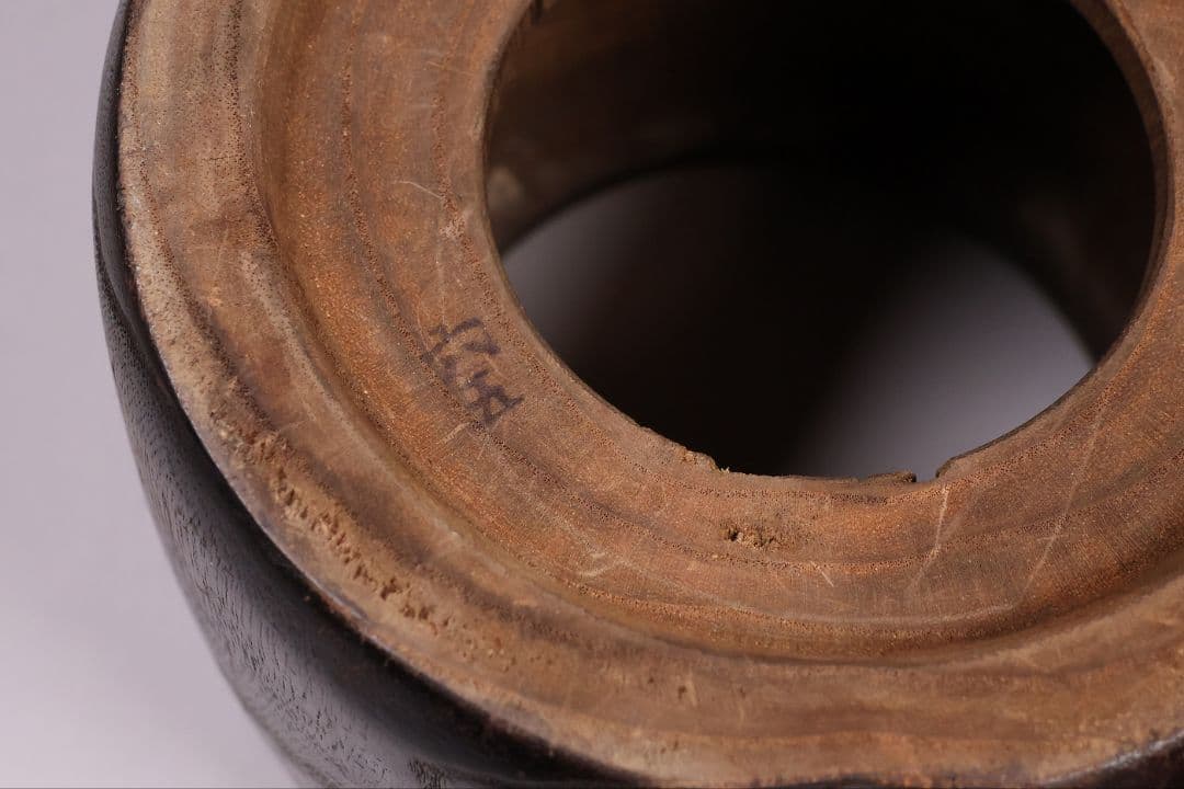 古い 桐火鉢一対 菊蒔絵 小さめ 手あぶり 6.5号 高さ15.3cm【MB30