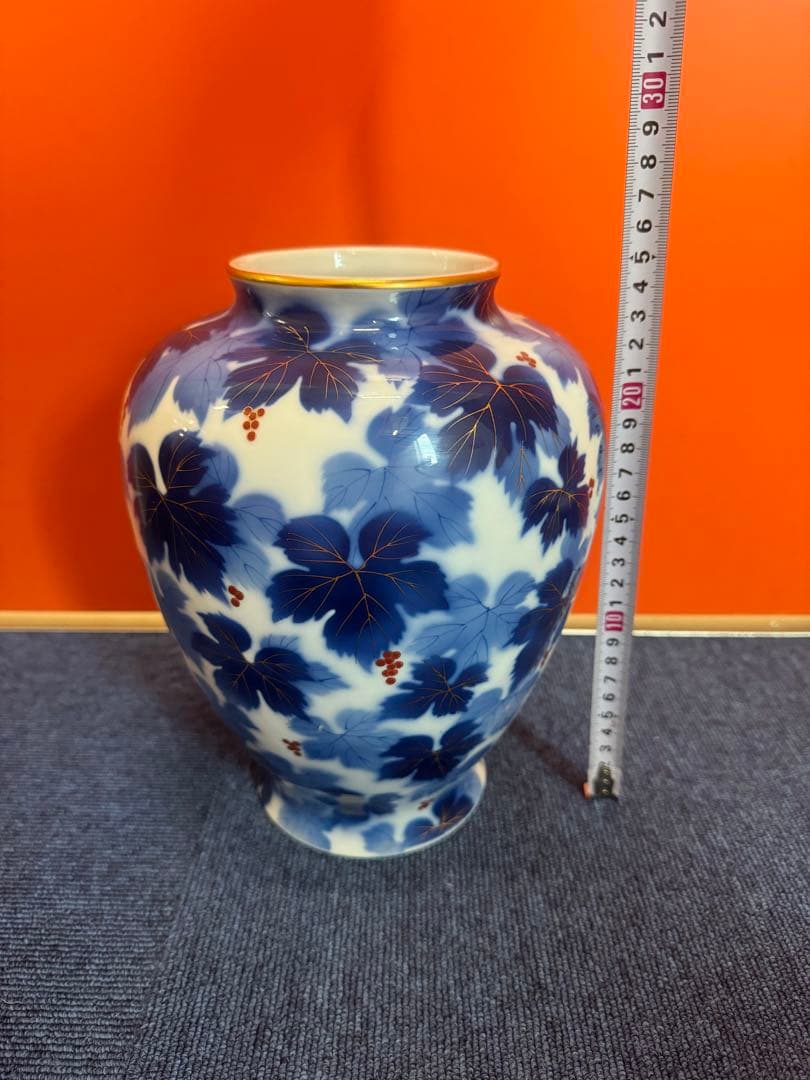 2002 深川製磁　葡萄瑠璃　花瓶　金彩