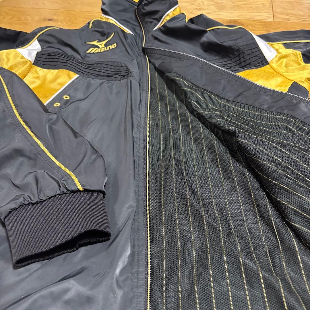 ミズノプロ mizuno proウインドブレーカー　O （XL）サイズ 黒×金