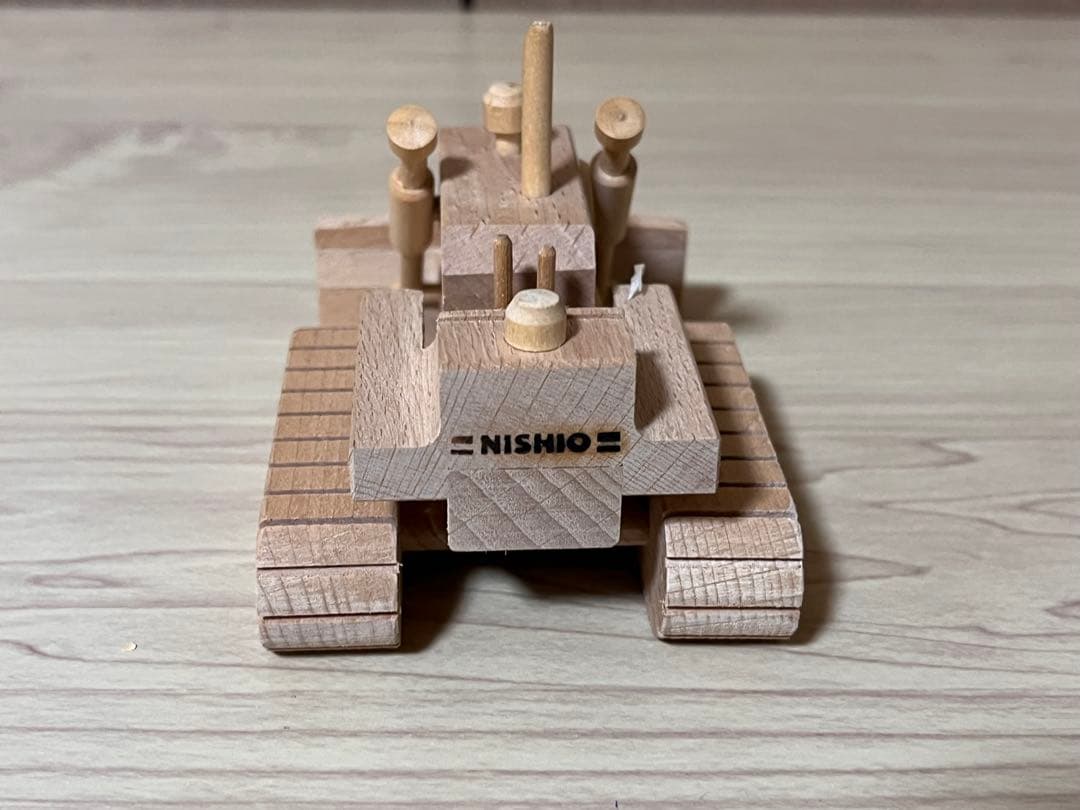 西尾レントオール 非売品 木製 ブルドーザー ミニチュア おまけ付き！