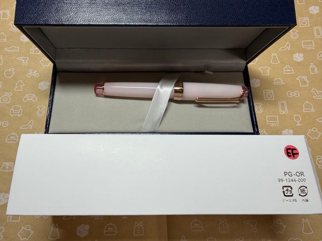 八文字屋 久保桜 ブルームピンク 万年筆 極細字EF