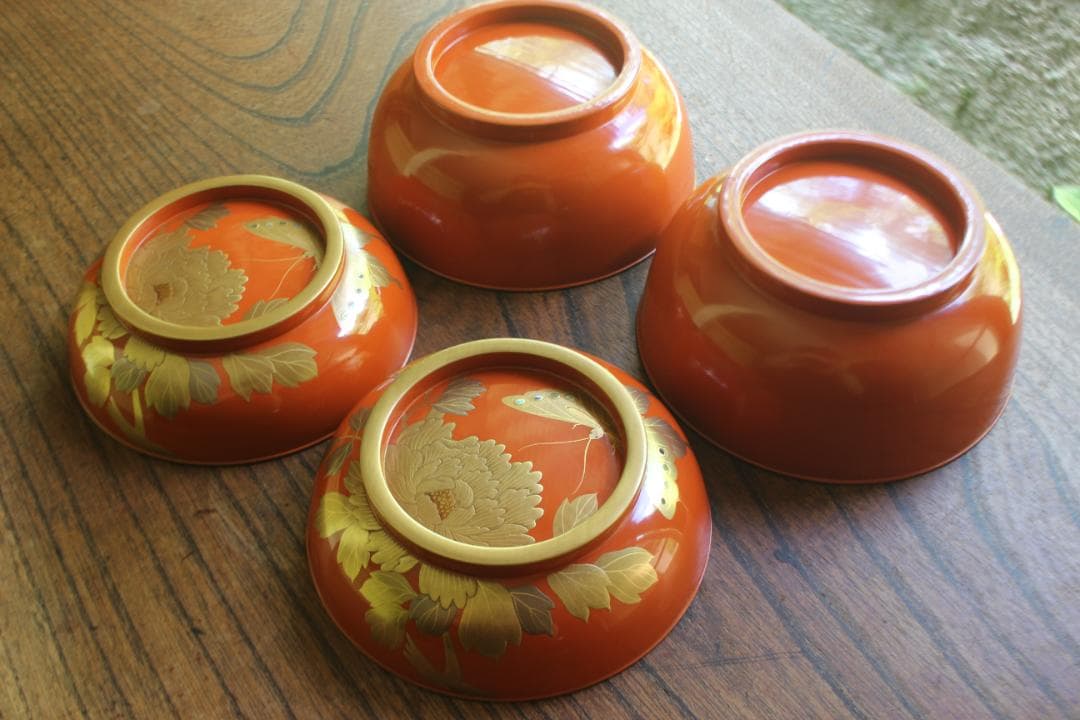 時代逸品！時代金縁朱漆に極上牡丹蝶螺鈿蒔絵の映えるお椀2点（検輪島塗蒔絵椀雑煮椀