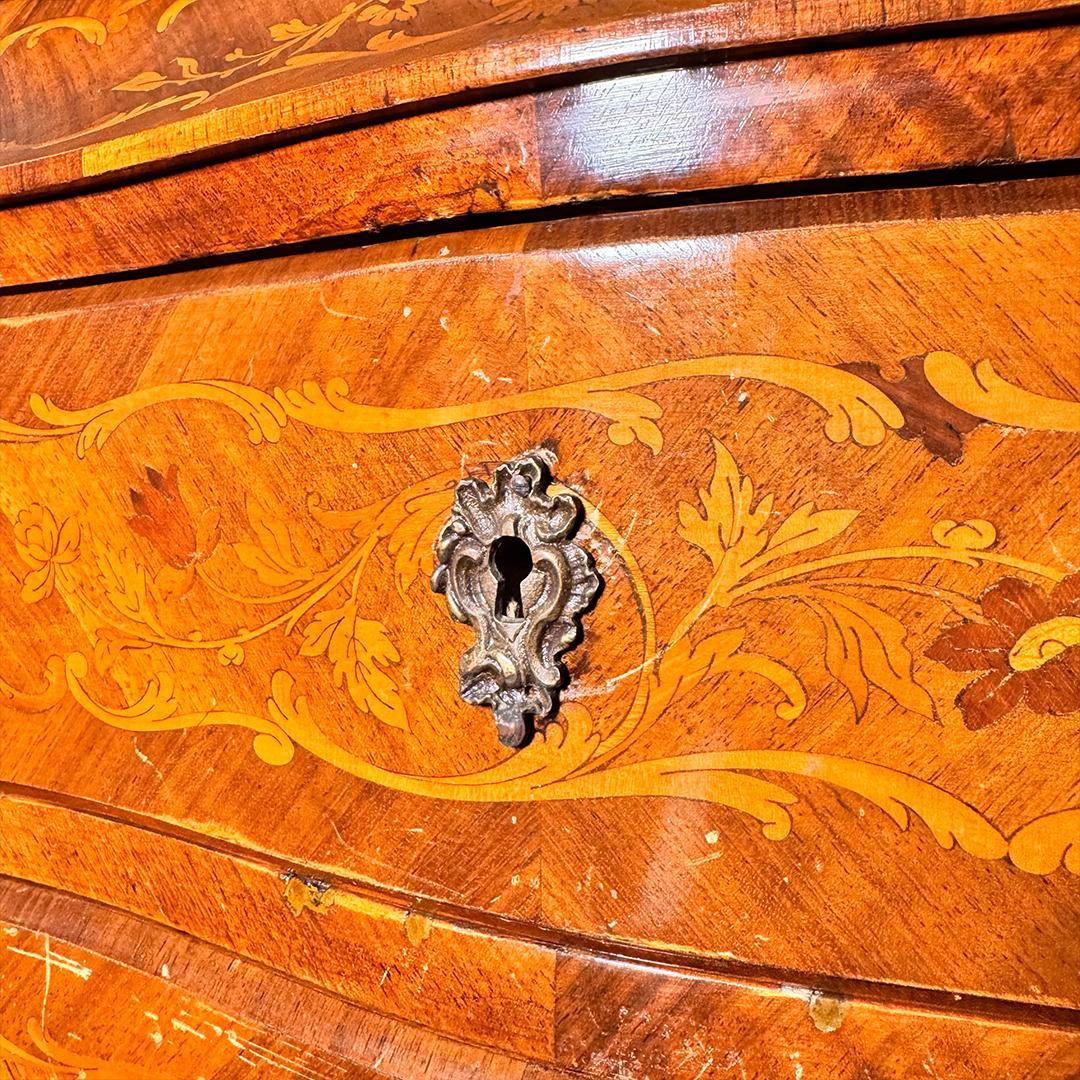 送料無料 ウルグアイ 象嵌 ６段 タンス チェスト 猫脚 鍵付 アンティーク ②