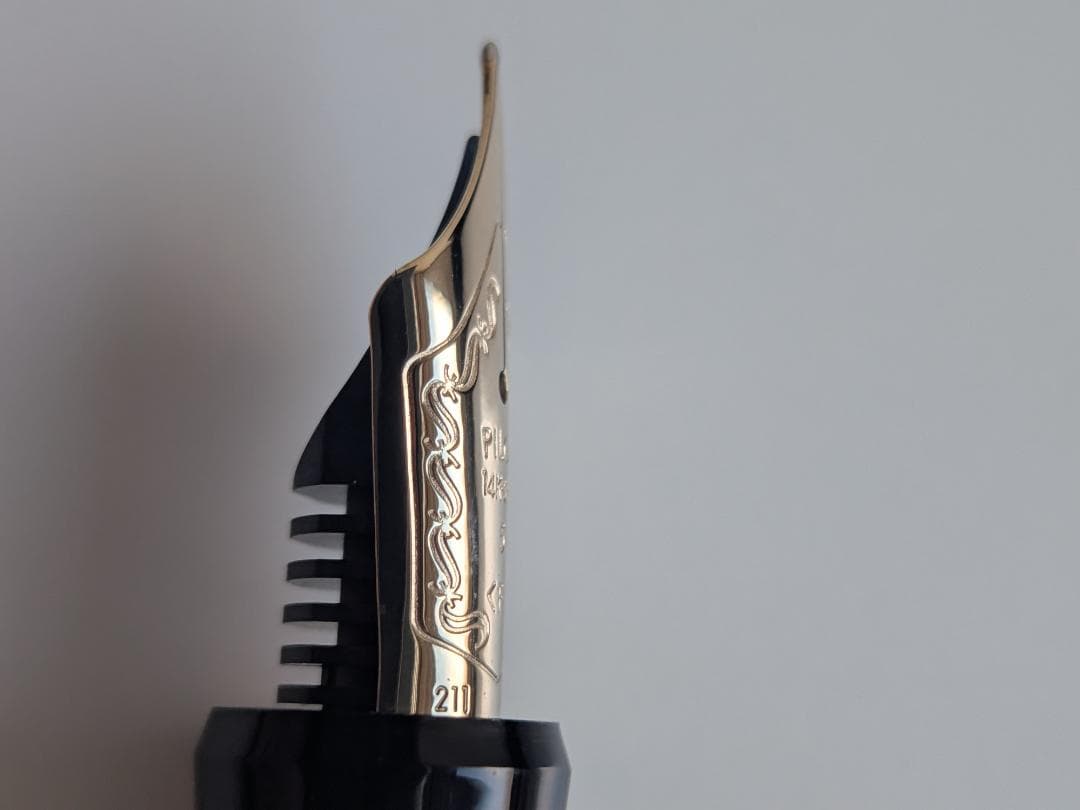 まめ【美品】　PILOT 万年筆 CUSTOM 74 14k